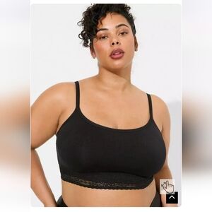 Torrid Lightly Lined Seamless Lace Band Bralette size 6